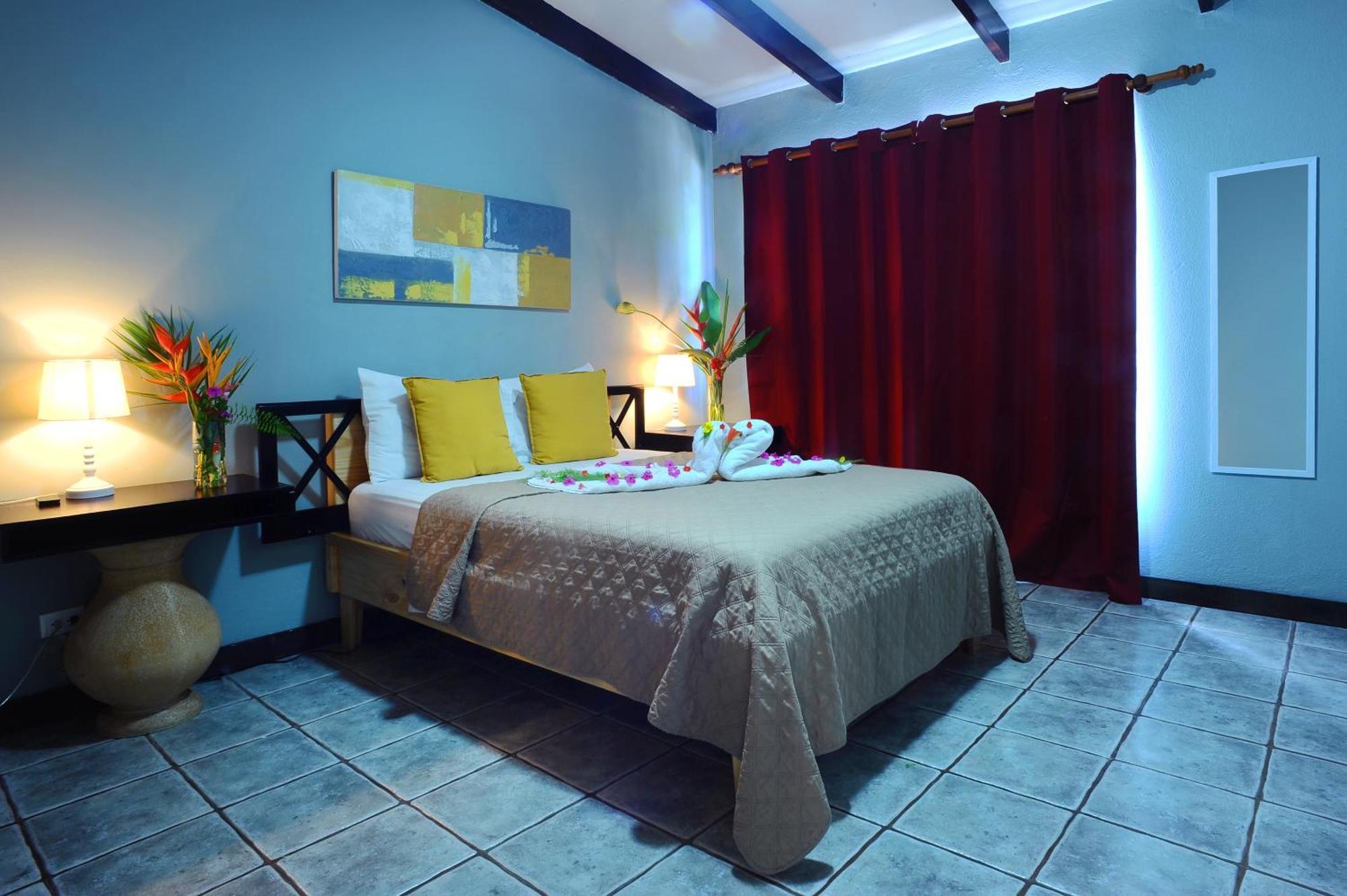 Private Fully Furnished Home At Wide Mouth Frog Hostel Quepos Dış mekan fotoğraf