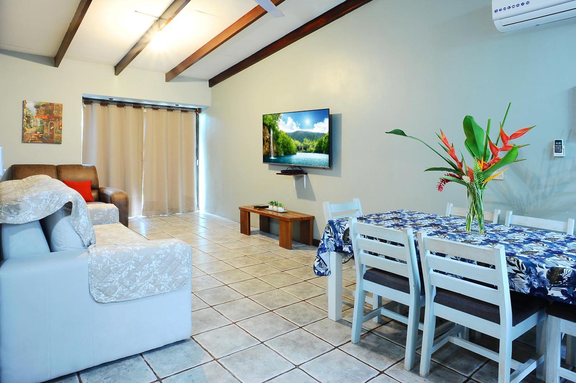 Private Fully Furnished Home At Wide Mouth Frog Hostel Quepos Dış mekan fotoğraf